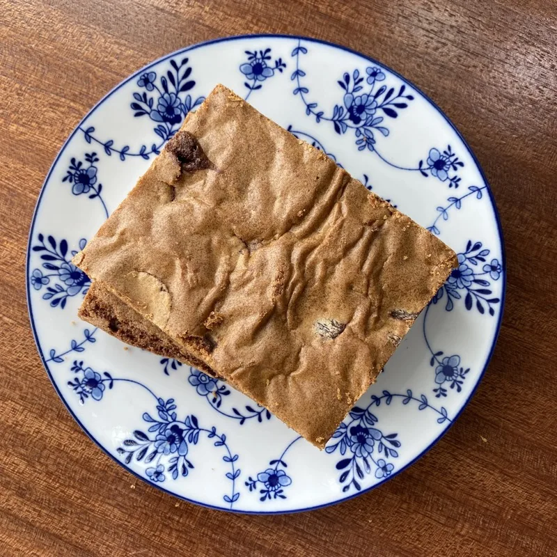 Chocolate chip cookie